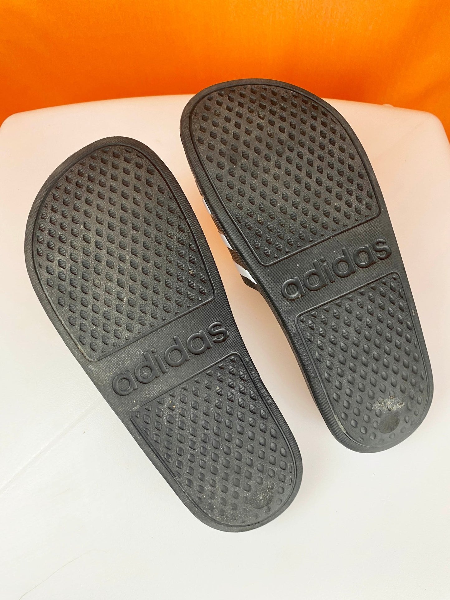 Claquettes Adidas Noir Mixte 35 - Trésor