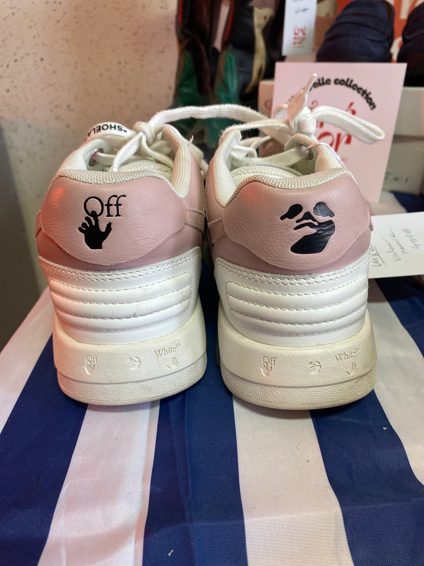 Off-White  Baskets Out Of Office rose et blanc femme 38