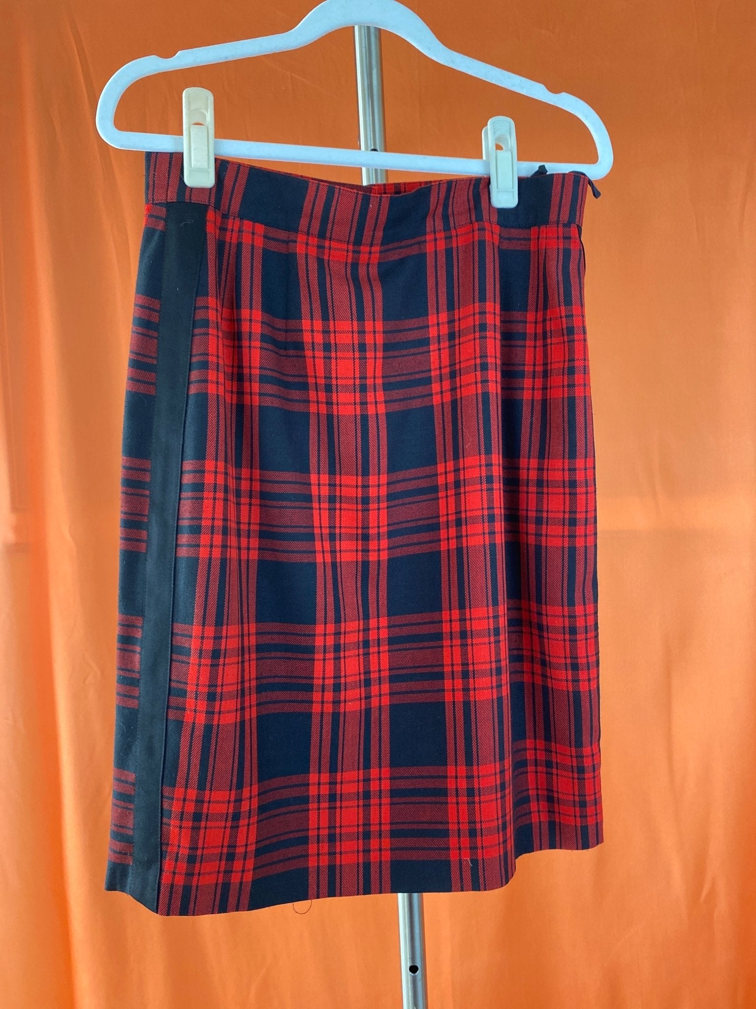 Ensemble 3 pièces vintage blazer + 2 jupes mi - longues à carreaux rouge et noir laine vierge femme S - Trésor